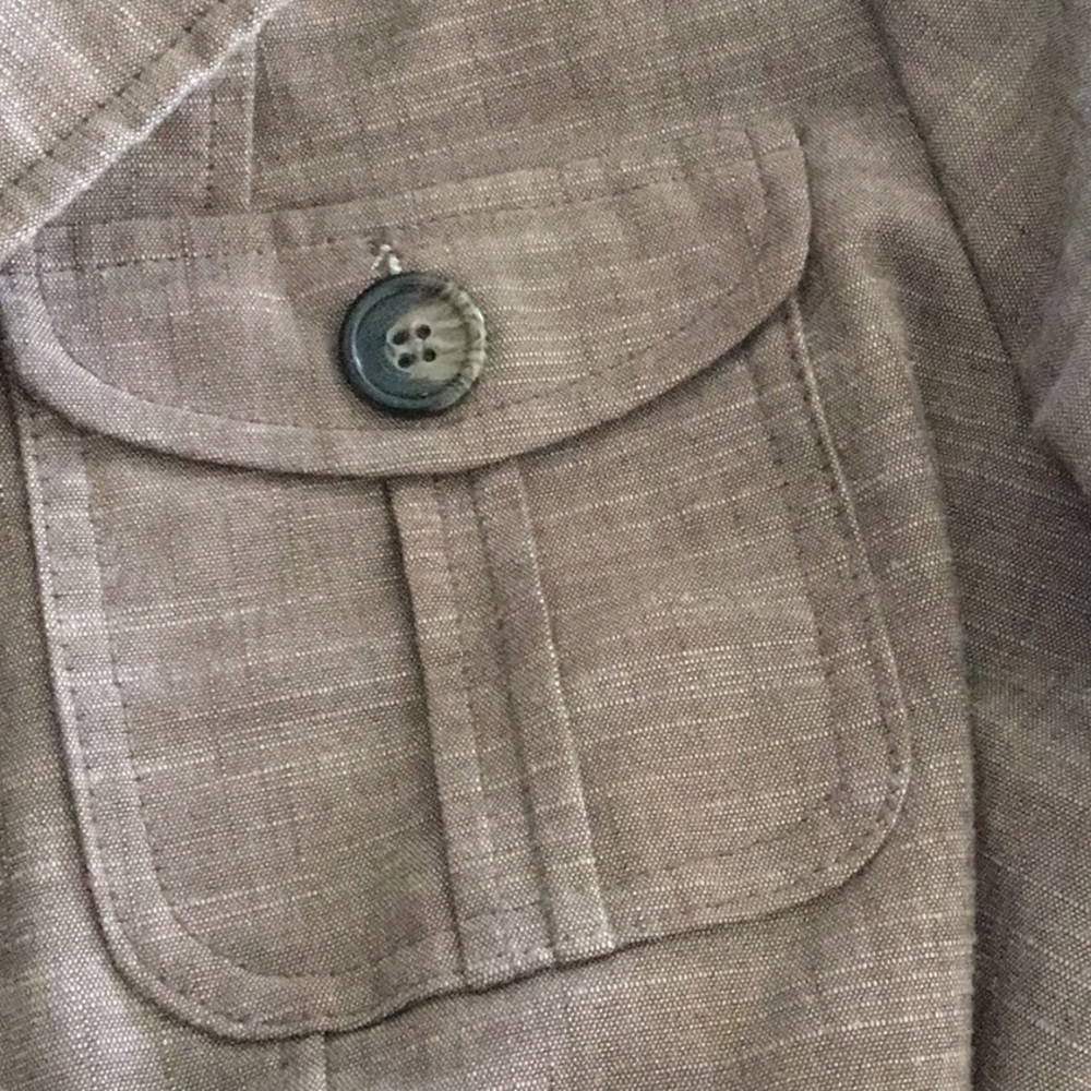 Blazer - Picture 4 of 4